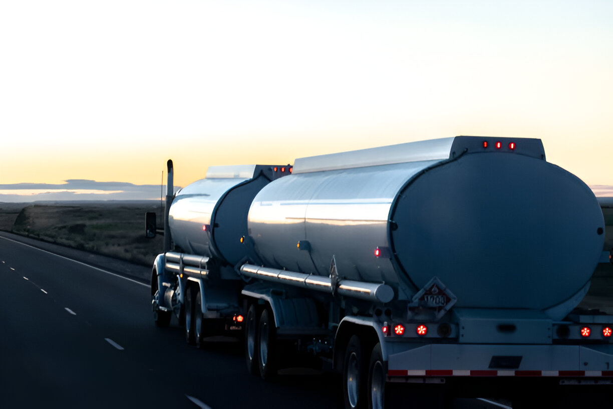 Panjang Tanker Truck Trailer
