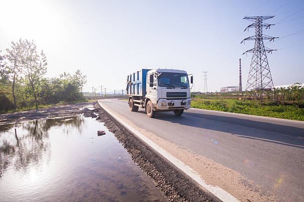 Truk Engkel vs truk Double Engkel