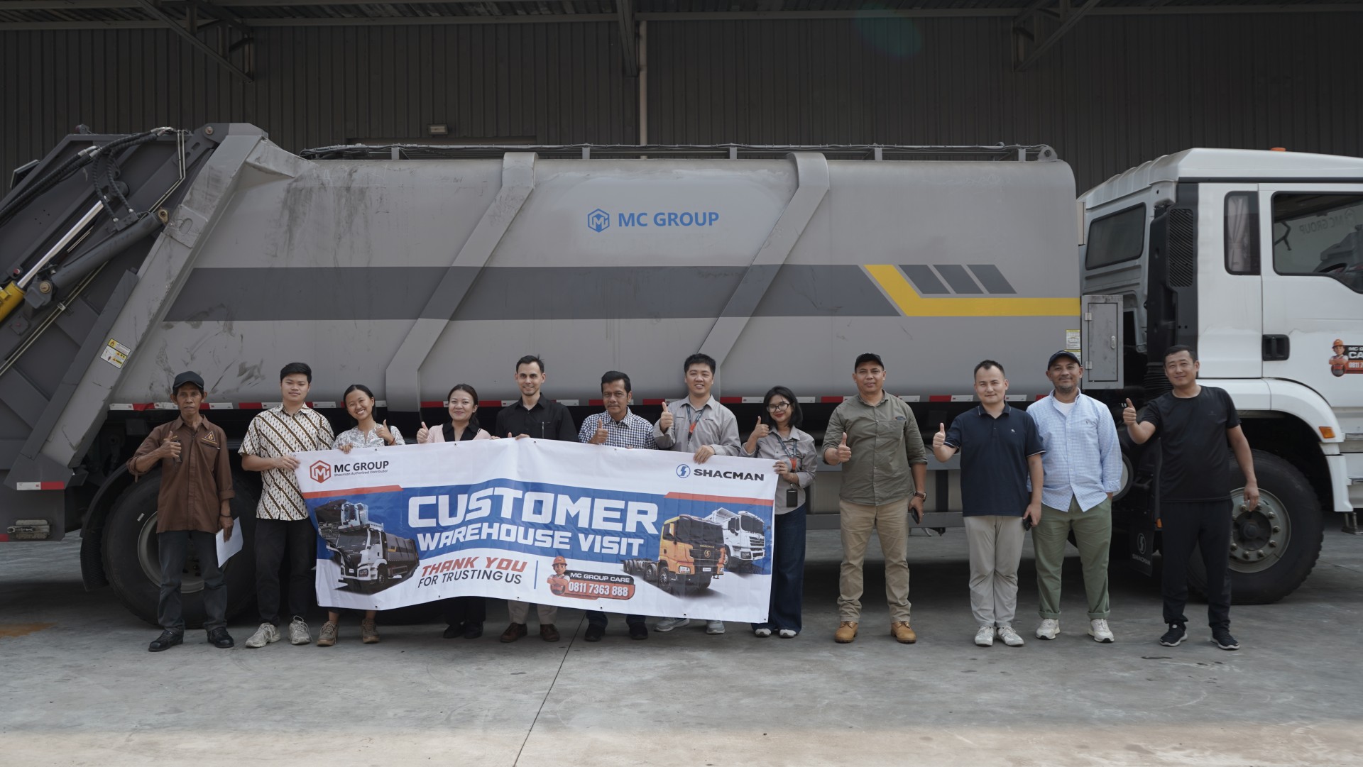 Customer Visit to Our Warehouse